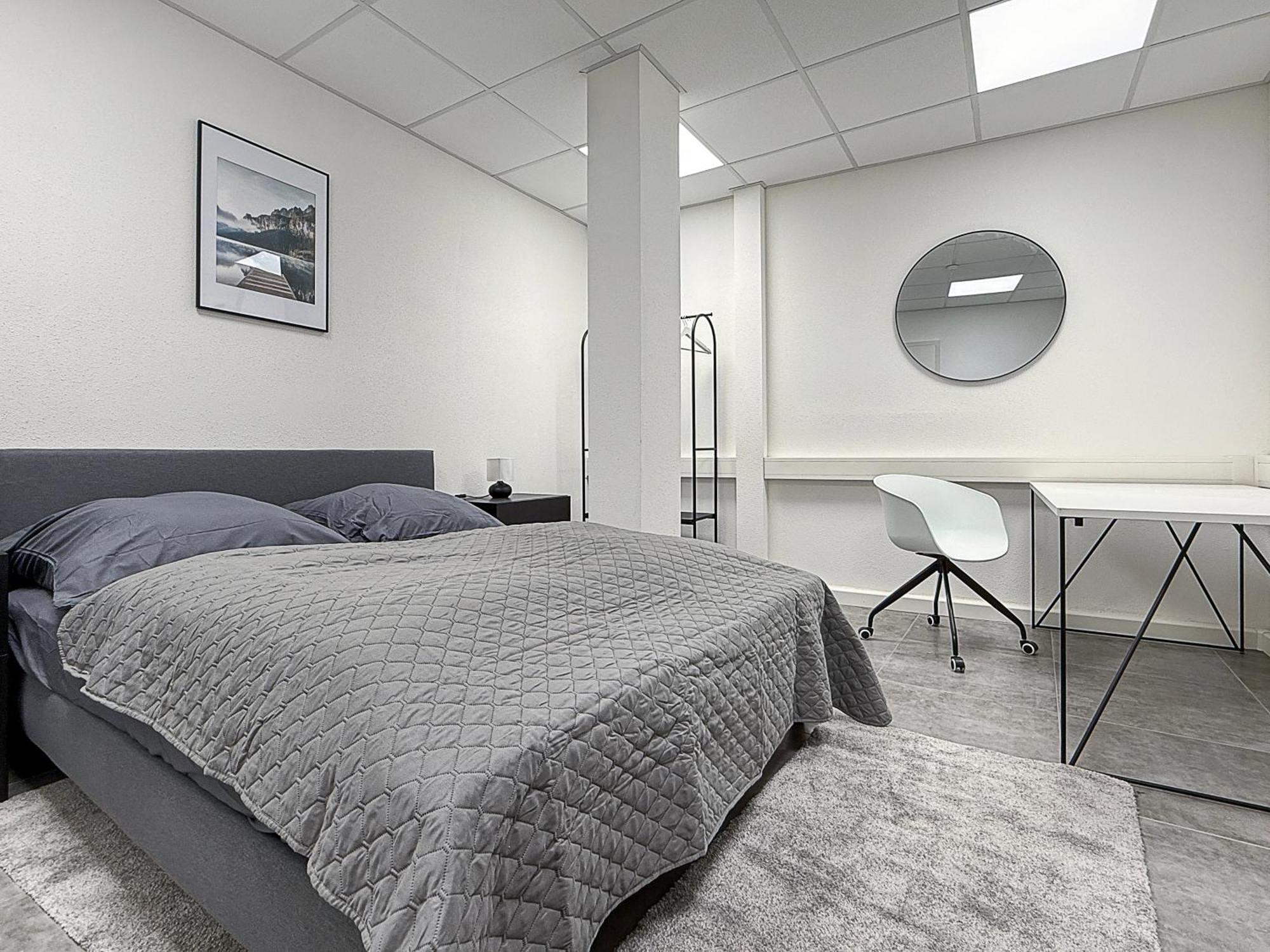Group Friendly Comfort Central Stuttgart Apartment Exterior photo