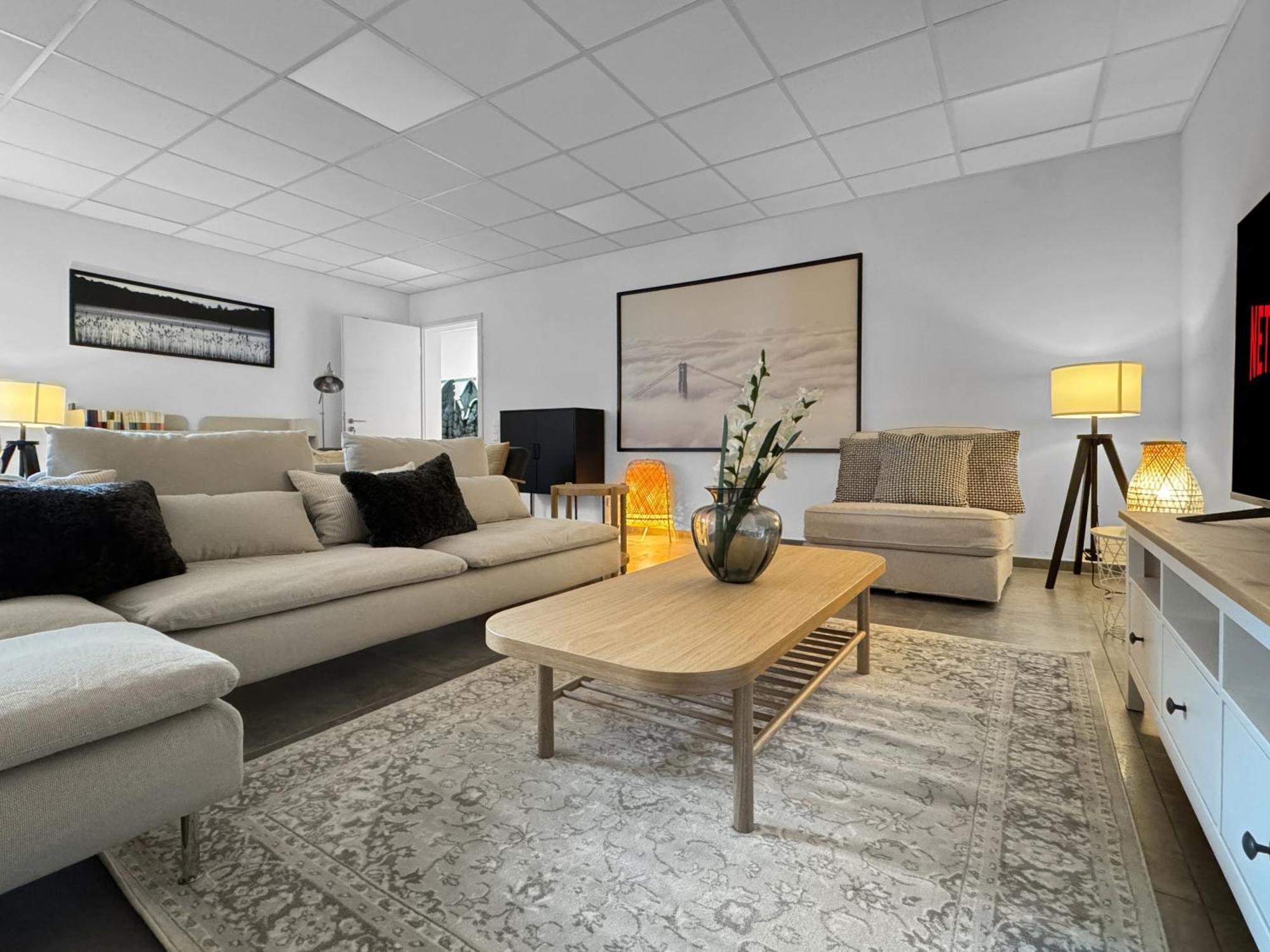 Group Friendly Comfort Central Stuttgart Apartment Exterior photo